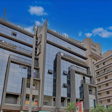 Hotel Lee Platinum Ahmedabad Eksteriør bilde