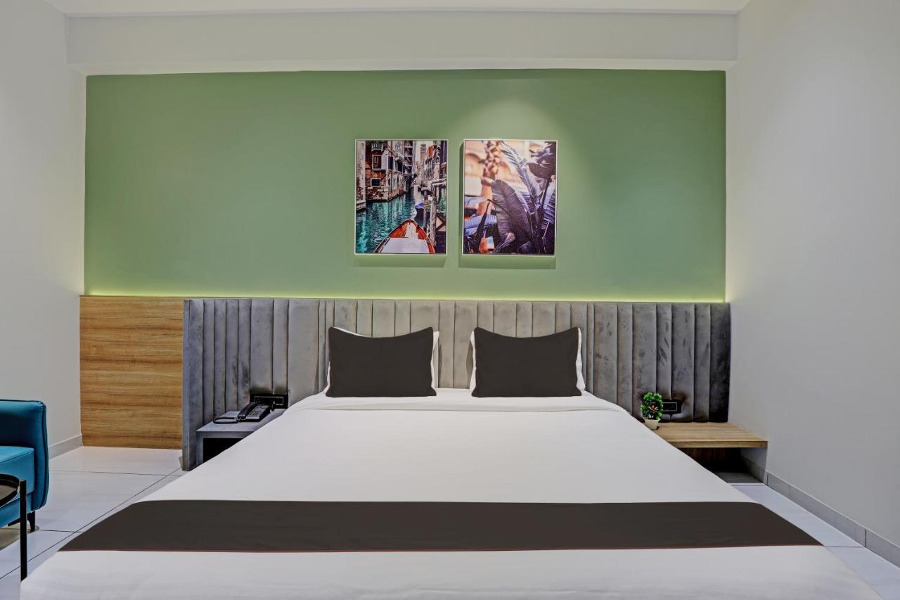 Hotel Lee Platinum Ahmedabad Eksteriør bilde
