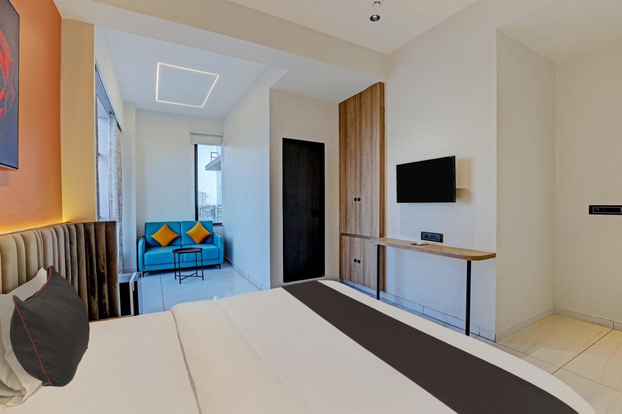 Hotel Lee Platinum Ahmedabad Eksteriør bilde